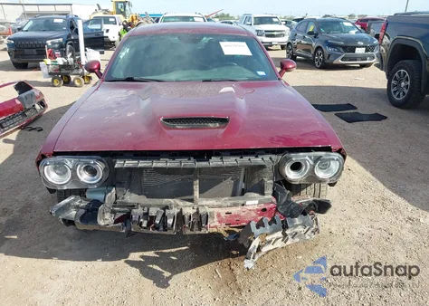 2022 Dodge Challenger R/T z USA, uszkodzony, nr VIN 2C3CDZBT6NH132510